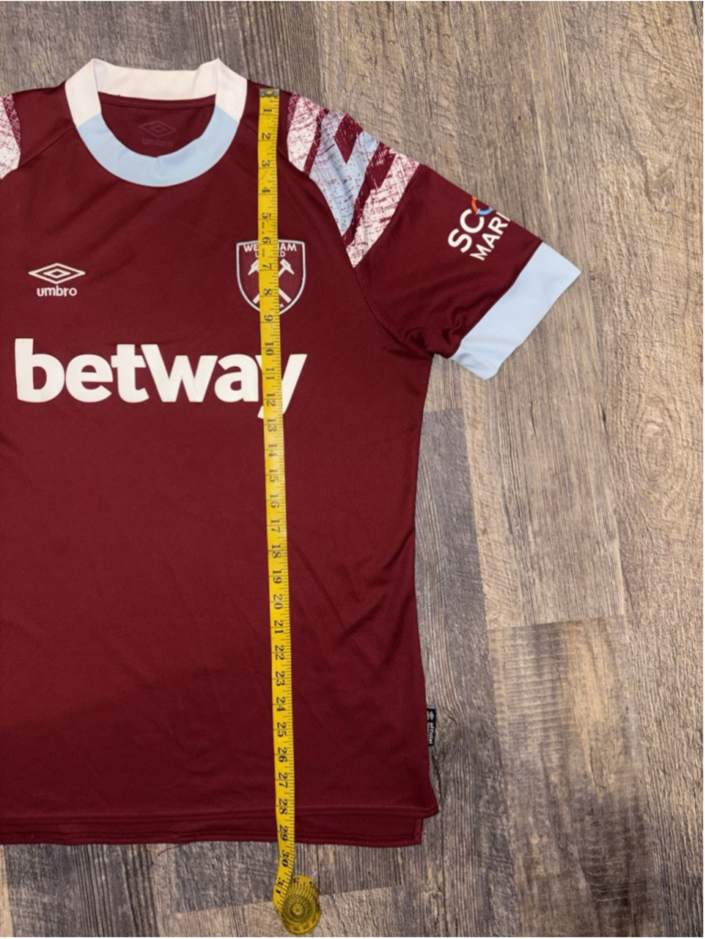 West Ham United 2022 2023 Home Soccer Jersey Umbro Betway Men’s Large - Picture 7 of 11